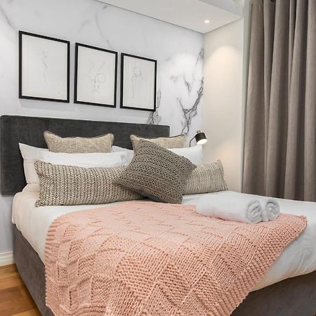 Luxury De Waterkant Apartments Cape Town Exterior photo